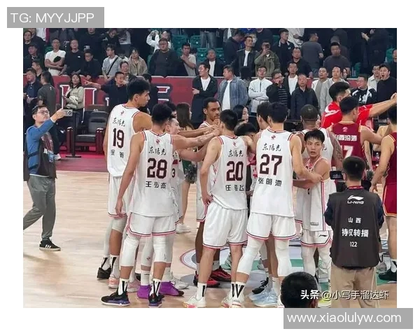 2017年四川队与广厦队激战回顾：精彩瞬间与战术分析