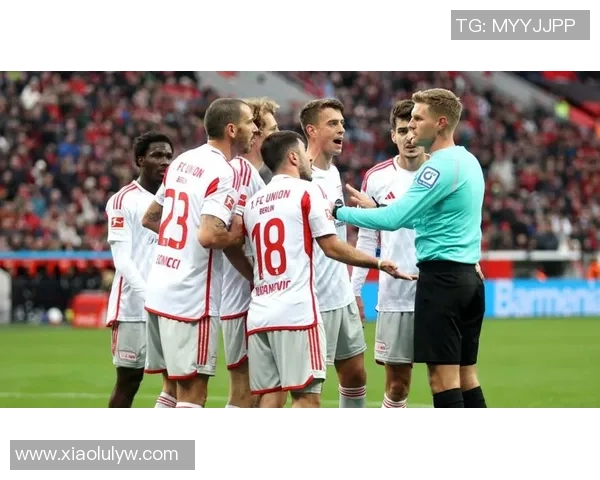 勒沃库森对阵柏林联合比赛比分分析与精彩瞬间回顾