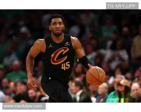 多诺万米切尔：从新秀到全明星的辉煌旅程与篮球梦想