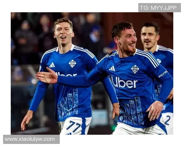 意甲焦点战拉齐奥迎战森索罗双方争夺三分激战一触即发